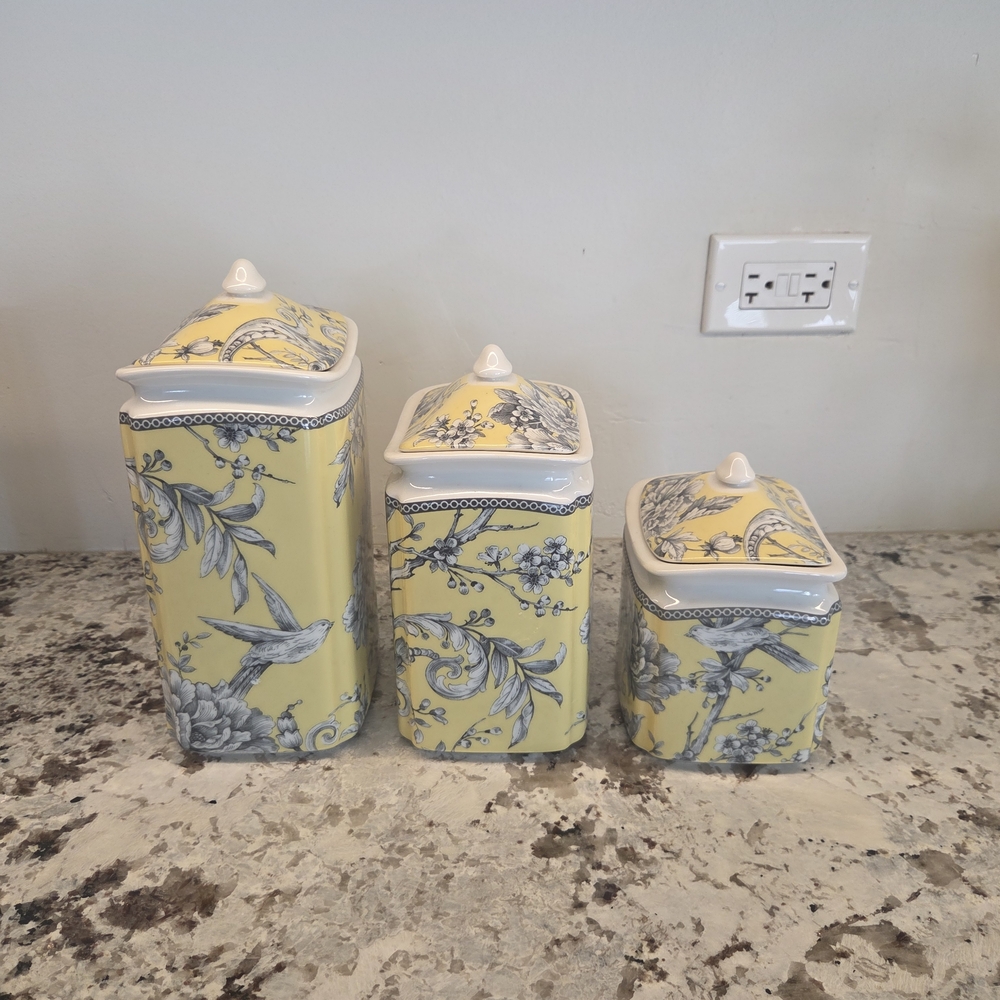 222 Fifth Yellow and White Floral Canister Set - Picture 4 of 8